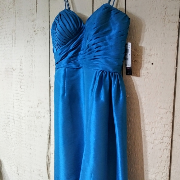 BNWT Strapless Peacock Blue Formal - Picture 3 of 8